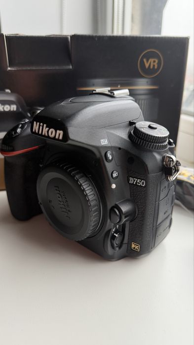 Nikon D 750 , FX