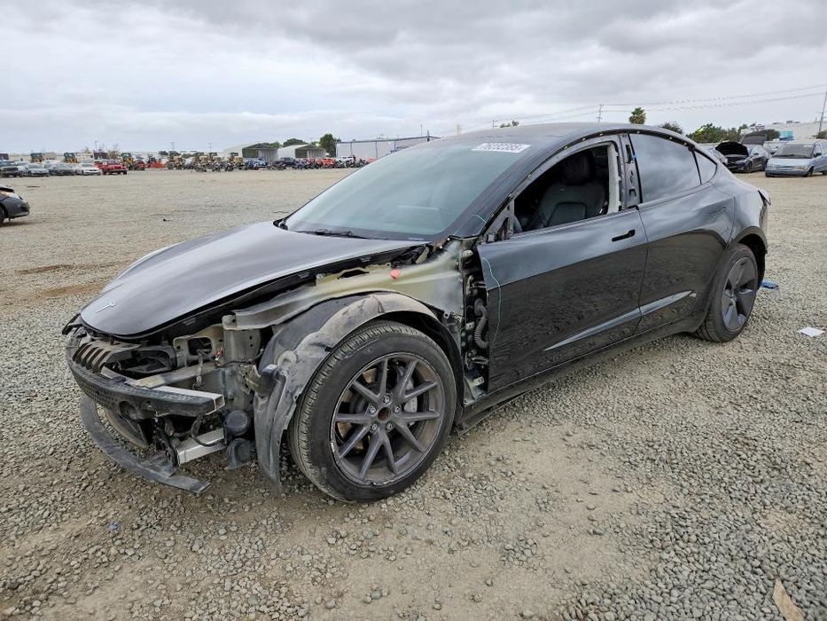 Продам Tesla Model 3 2023