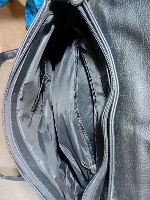 Mala Infinity preta - imitação de pele