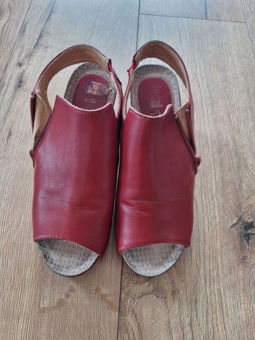 Buty skórzane 36 obcas