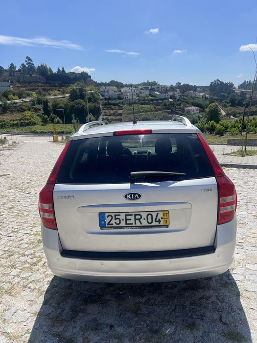 Kia ceed 1.6 crdi 115cv gasoleo