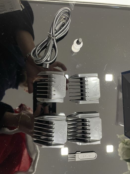 Maquina de cortar cabelo profissional