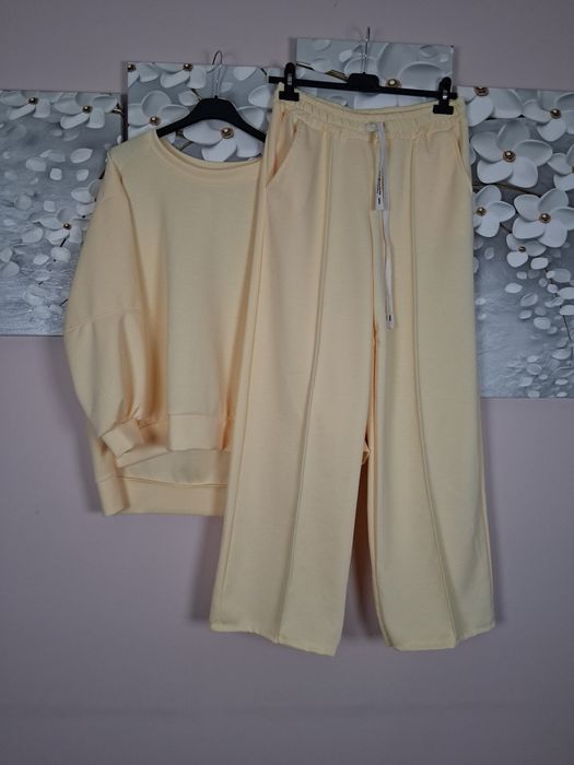 Komplet dwuczęściowy masełko okazja