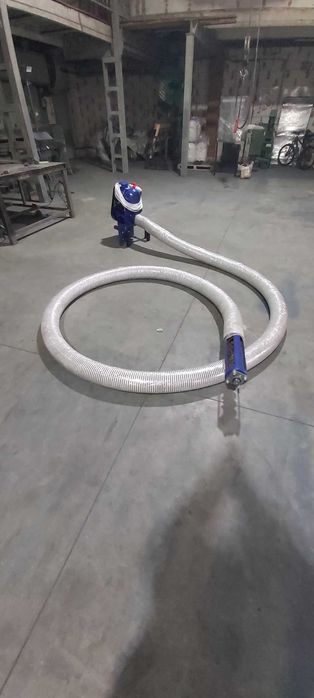 Гнучкий шнековий навантажувач, погрузчик зерна