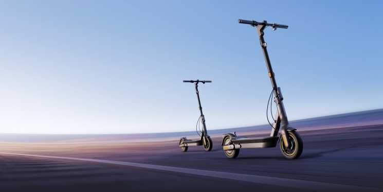 Електросамокат Segway-Ninebot MAX G2 E, чорний 900ВТ запас 70км