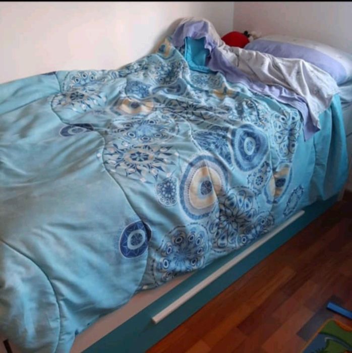 Beliche com prateleira