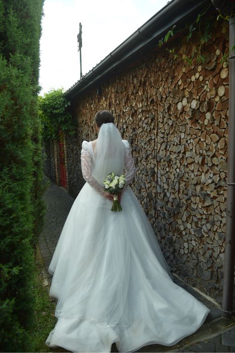 Весільна сукня б/у в ідеальному стані