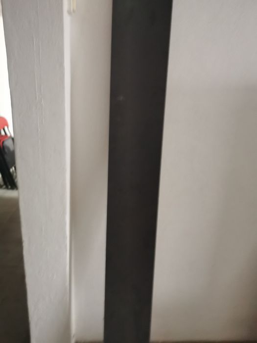 Tábua grande para prateleira.