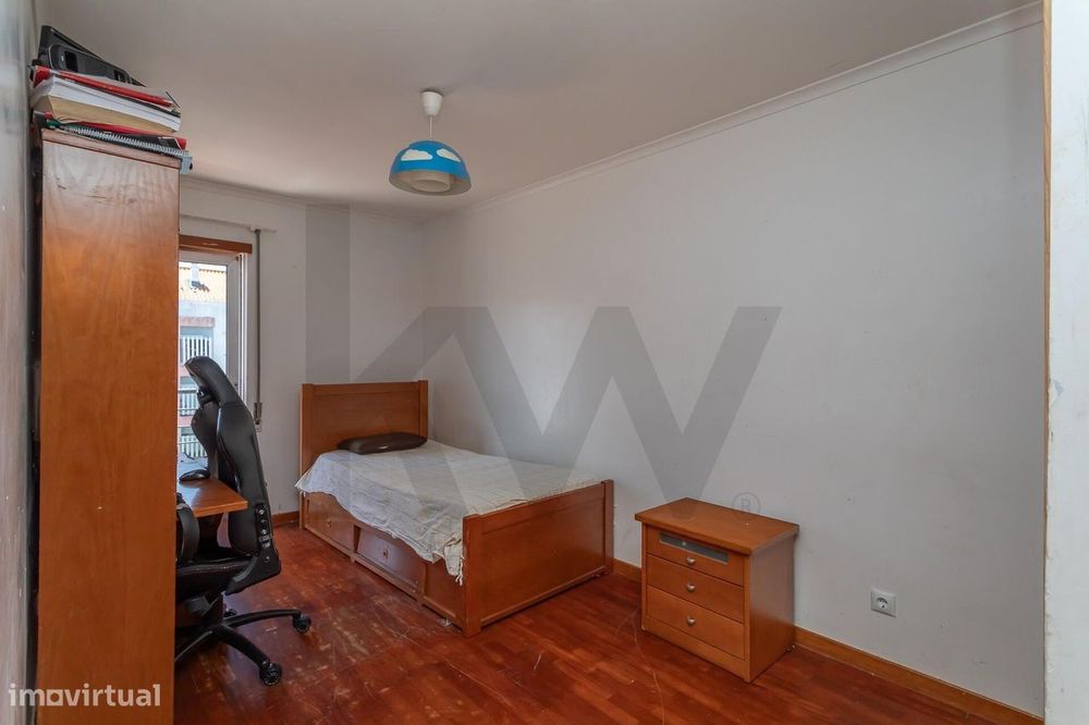 T3 com Varanda e Excelente Luminosidade | Amadora