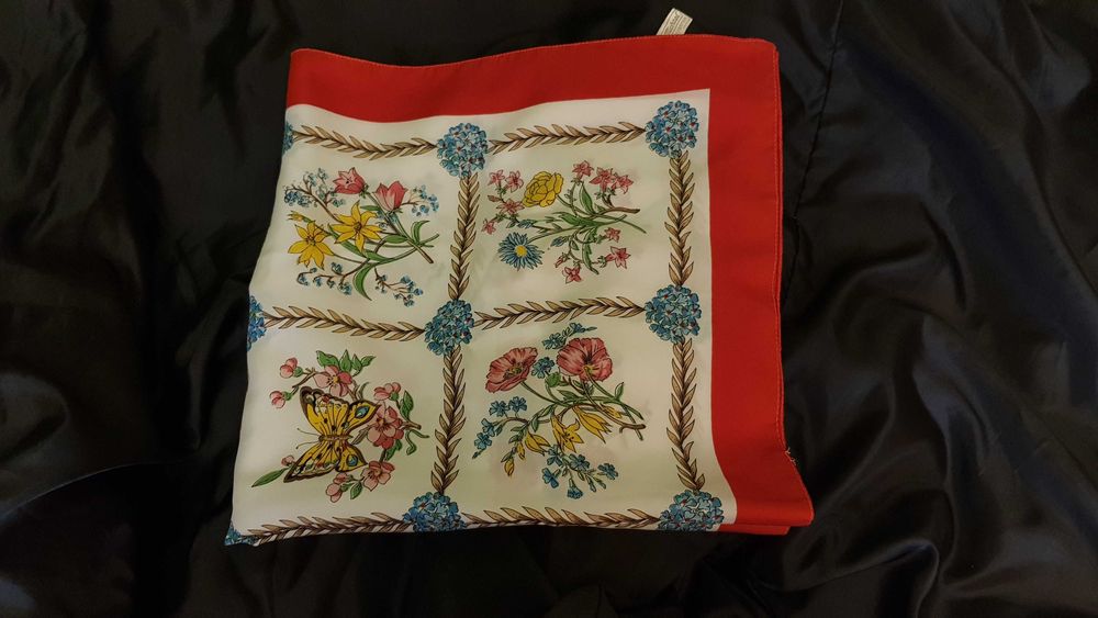 Женские платки (цветы)
