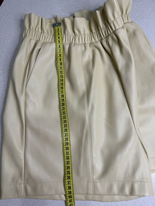 Шорти з екошкіри