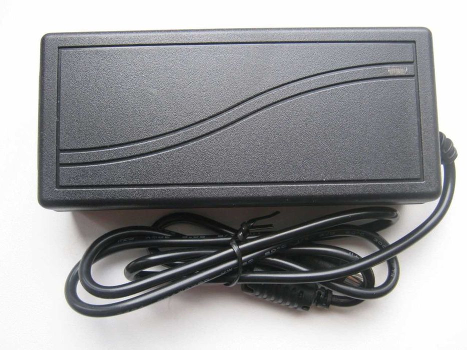 Импульсный Блок Питания/Адаптер лежачего типа 24В 4А 96Вт/24V 4А 96W