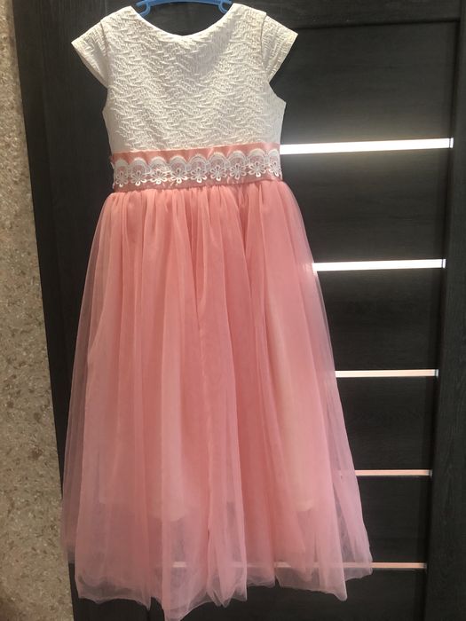 Плаття святкове