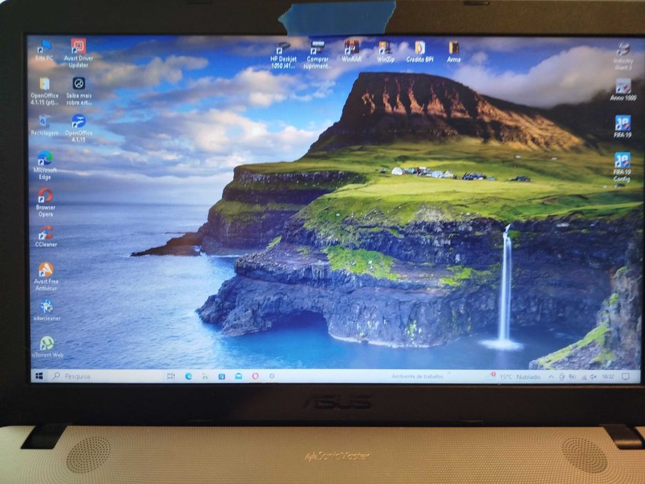 Portátil Asus A541U