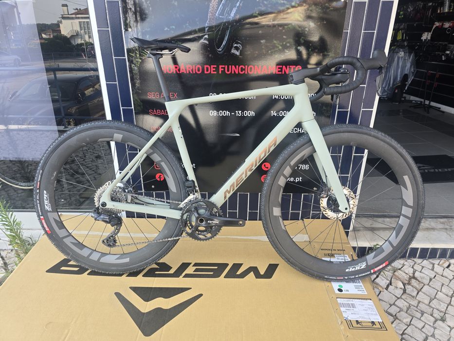 Merida mission 7000  L com zipp