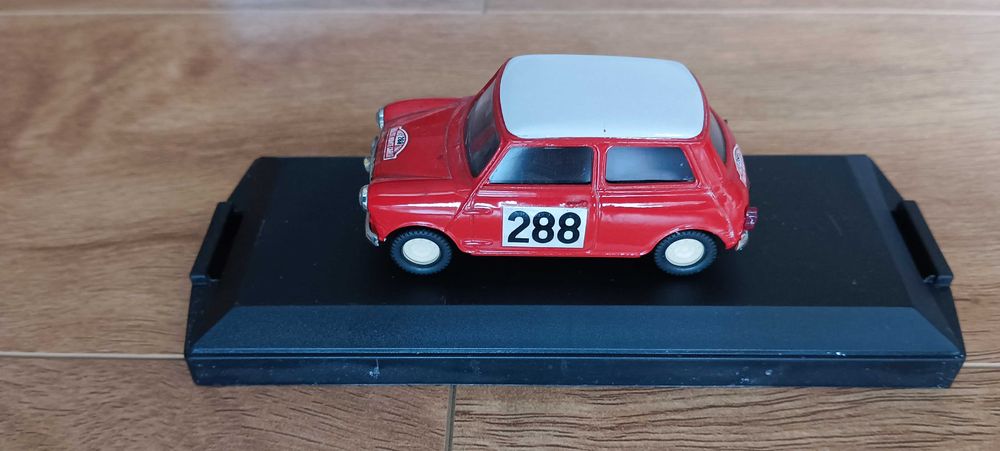 Morris Monte Carlo 1963 1/43 VITESSE