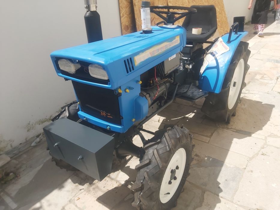 Vendo trator marca Iseki 1500