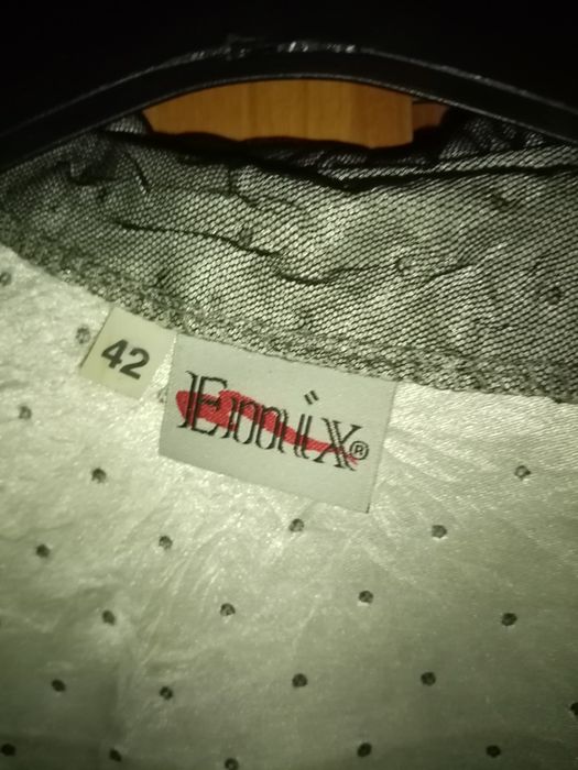 Elegancka damska bluzka.