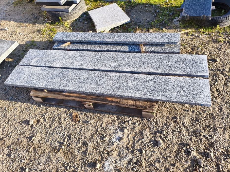 Parapety granitowe