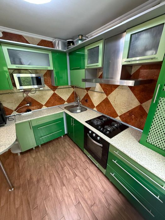 Продаю отличную 3х комнатную квартиру.Ингульский район.ЮТЗ