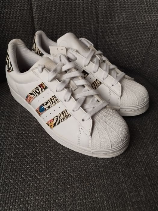 Adidasy Superstar wyjątkowy model.