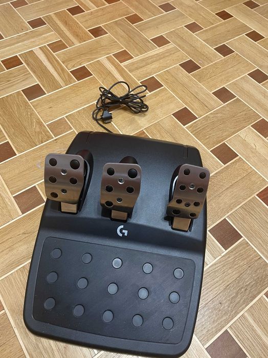 Продам руль Logitech G923 | PC / PlayStation