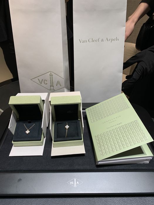 Van Cleef & Arpels SWEET ALHAMBRA підвіска