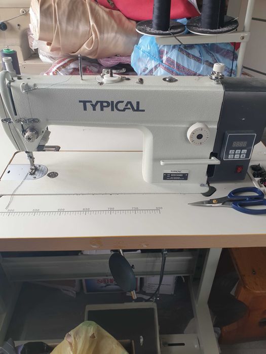 Промишленная швейная машинка Typical