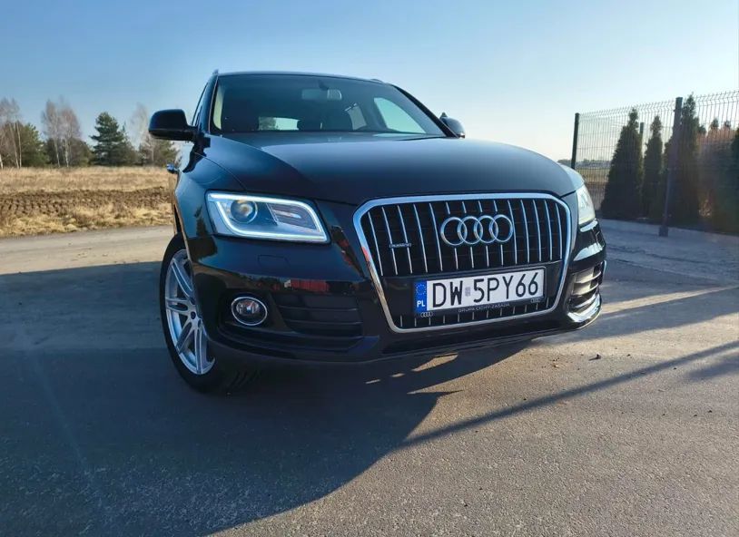 Audi Q5 Audi Q5 2,0 TDI Quattro S-line