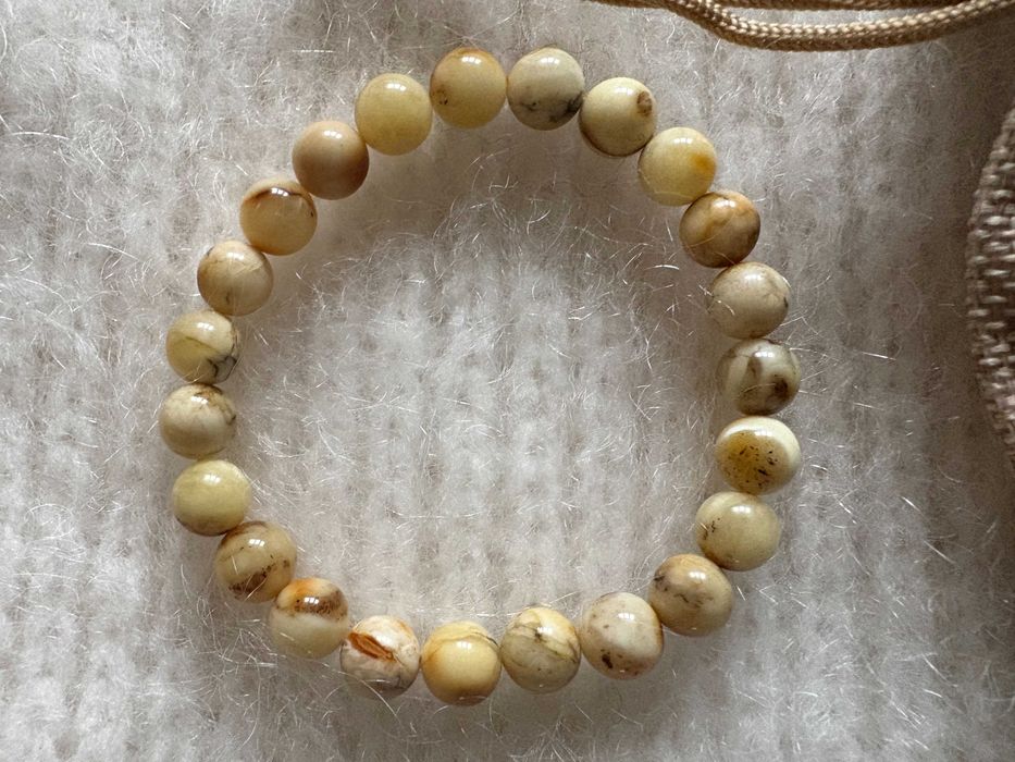 Браслет з цільного бурштину янтарь 7,95 г 8,5 мм 15,5-17,5 см