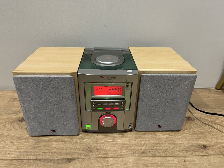 Музика,музикальний центр,Hi-Fi система Schneider AUX/Радіо
