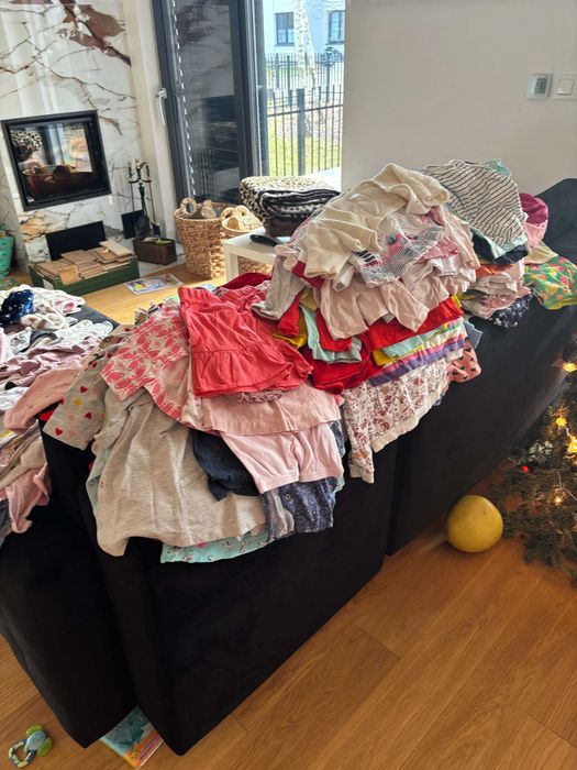 Setki sztuk odzieży dla dziewczynki 0-5 lat