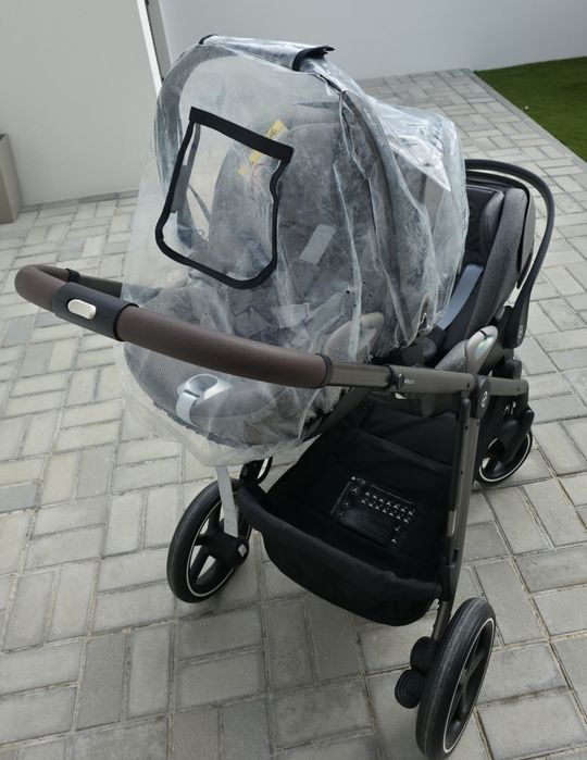 Carrinho Cybex Gazelle S com acessórios