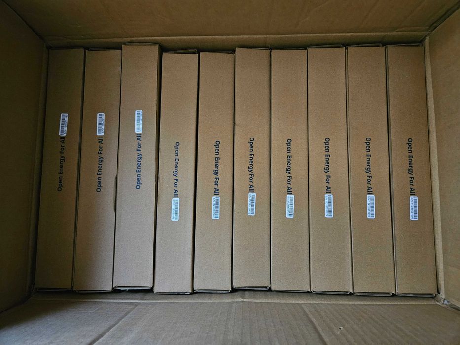 10x Microinversores Hoymiles HM-400 + DTU Wifi Garantia 10 Anos