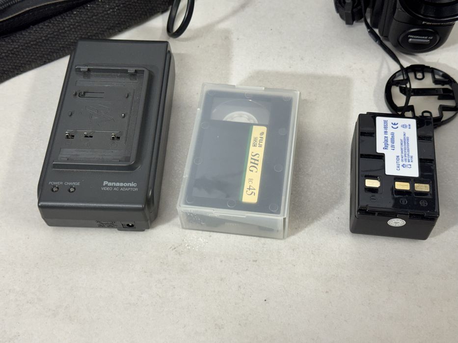 Kamera analogowa Panasonic VHS NV-RX10EG torba bateria ładowarka