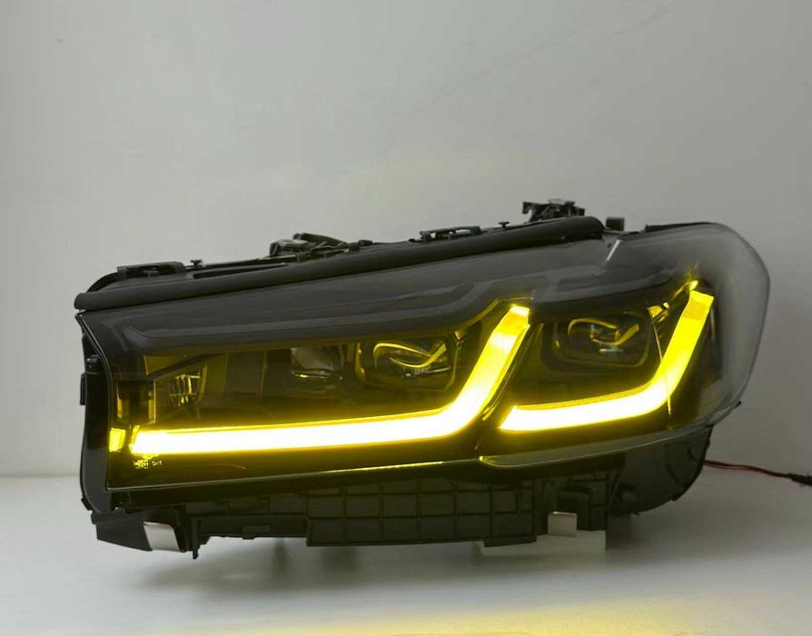 Фари BMW G30 G31 G38 стиль LCI Shadow Line з жовтим ДХО Г30 Г31 Г38