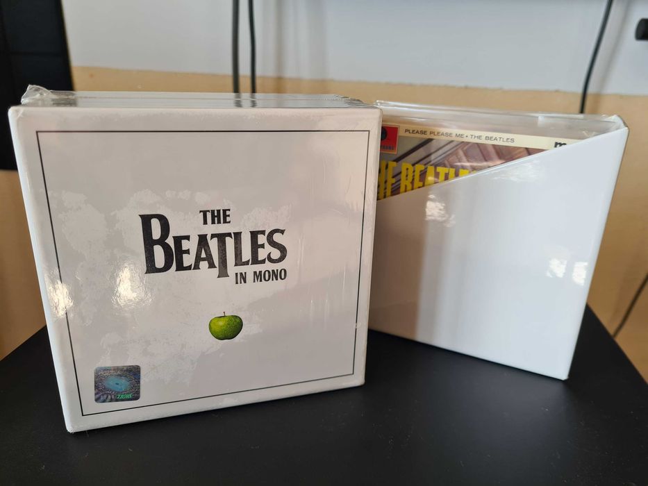 新品未開封 CD-BOX The Beatles IN MONO 13枚 輸入盤 ビートルズ「IN MONO BOX」13枚組紙ジャケCD BOX入荷