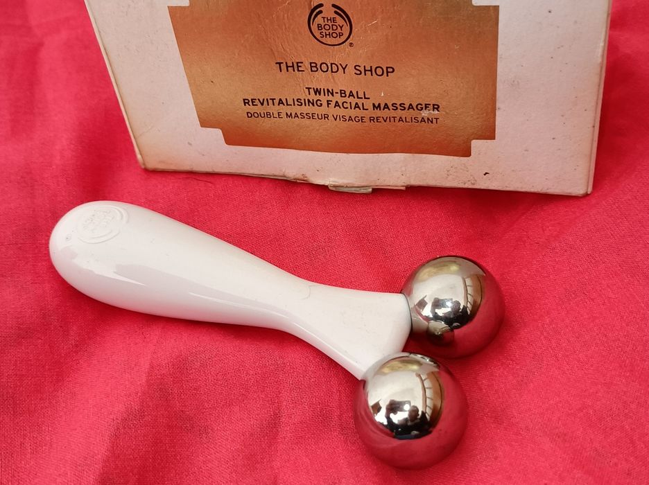 Massagador facial THE BODY SHOP