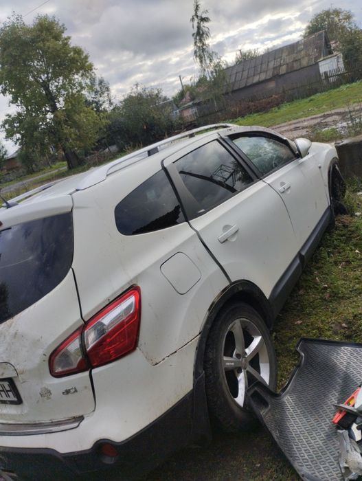 Продам  Nissan Qashqai 2010 року після ДТП