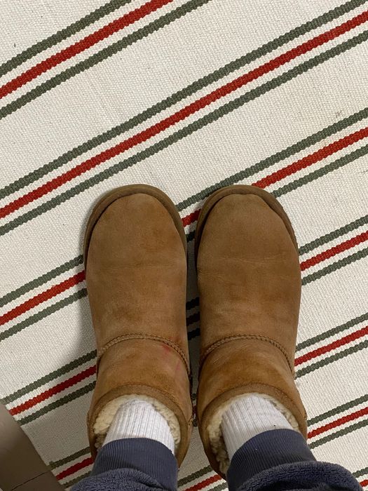 Оригінальні укорочені UGG б/у