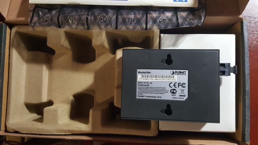 Медіа конвертер PLANET