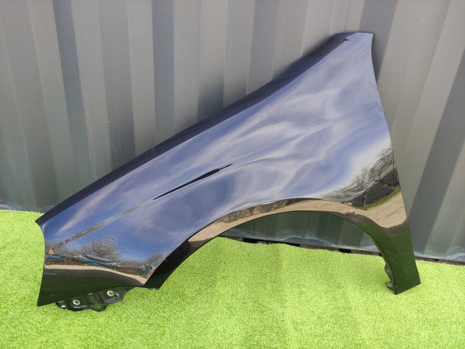 VW Golf V, V Plus гольф 5 5+ Крыло переднее правое левое  в цвет