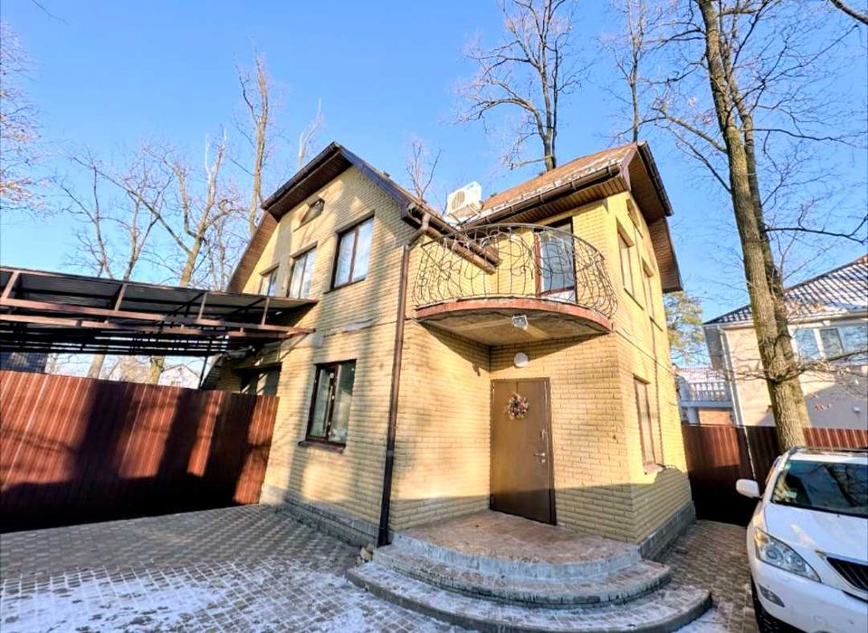 Оренда окремого будинку біля Центрального Парку, можна з тваринами.