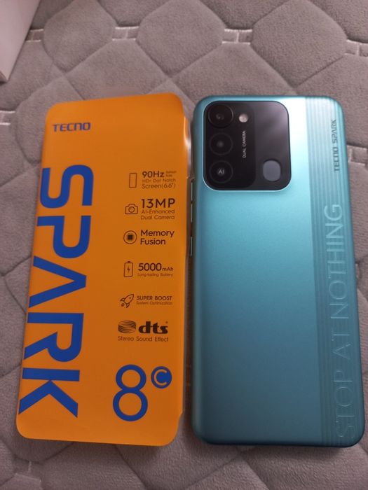 Телефон Tecno SPARK 8C
