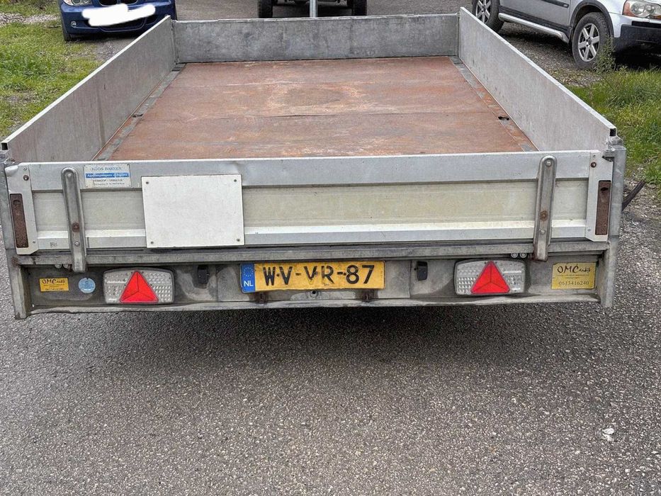 Reboque/ atrelado porta maquinas/carros