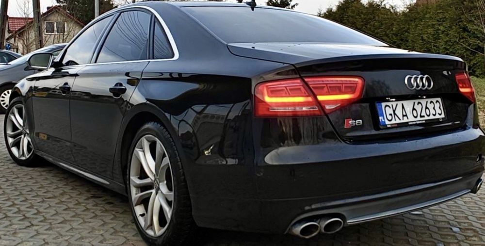 Audi A8