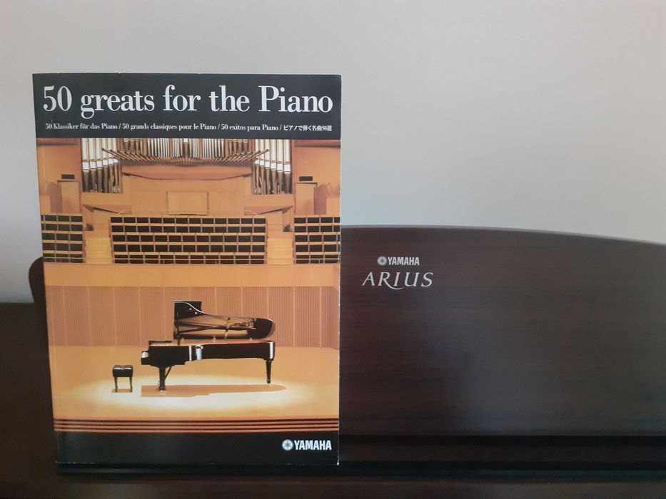 Piano digital Yamaha Arius YDP-140 + banco regulável + manuais originais