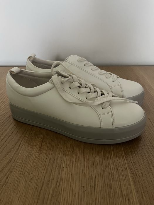 Buty wiązane  białe  sneakersy  Even&Odd
