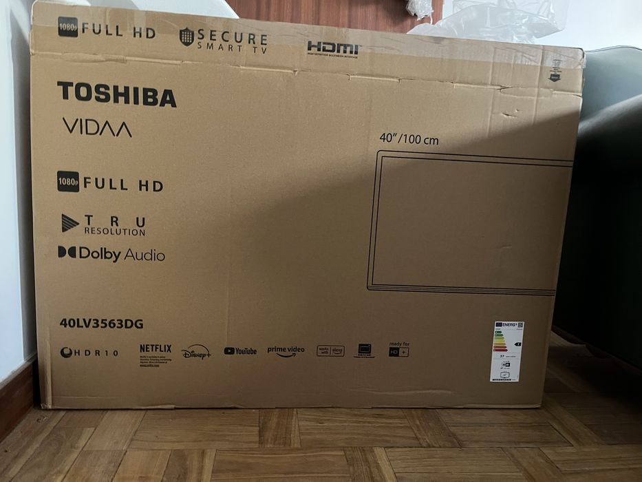 TV TOSHIBA 40’ novinha
