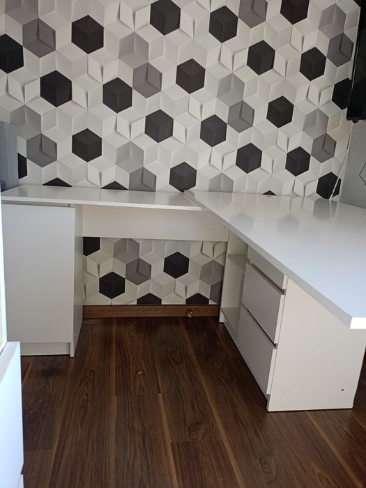 Biurko rogowe Ikea biale 160x170